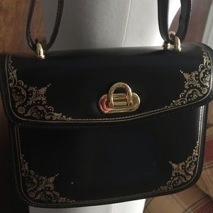 Beautiful little purse.